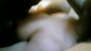 ಸೆಡಕ್ಟಿವ್ ಶ್ಯಾಮಲೆ ಆಂಡಿ ಸ್ಯಾನ್ ಡಿಮಾಸ್ ಮಾದಕ ಒಳಉಡುಪುಗಳಲ್ಲಿ ಹುಂಜವನ್ನು ಬೀಸುತ್ತಾಳೆ